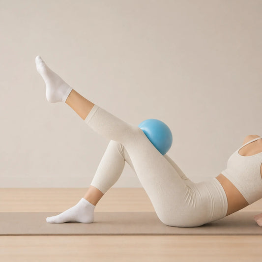 Mavi pilates topu küçük